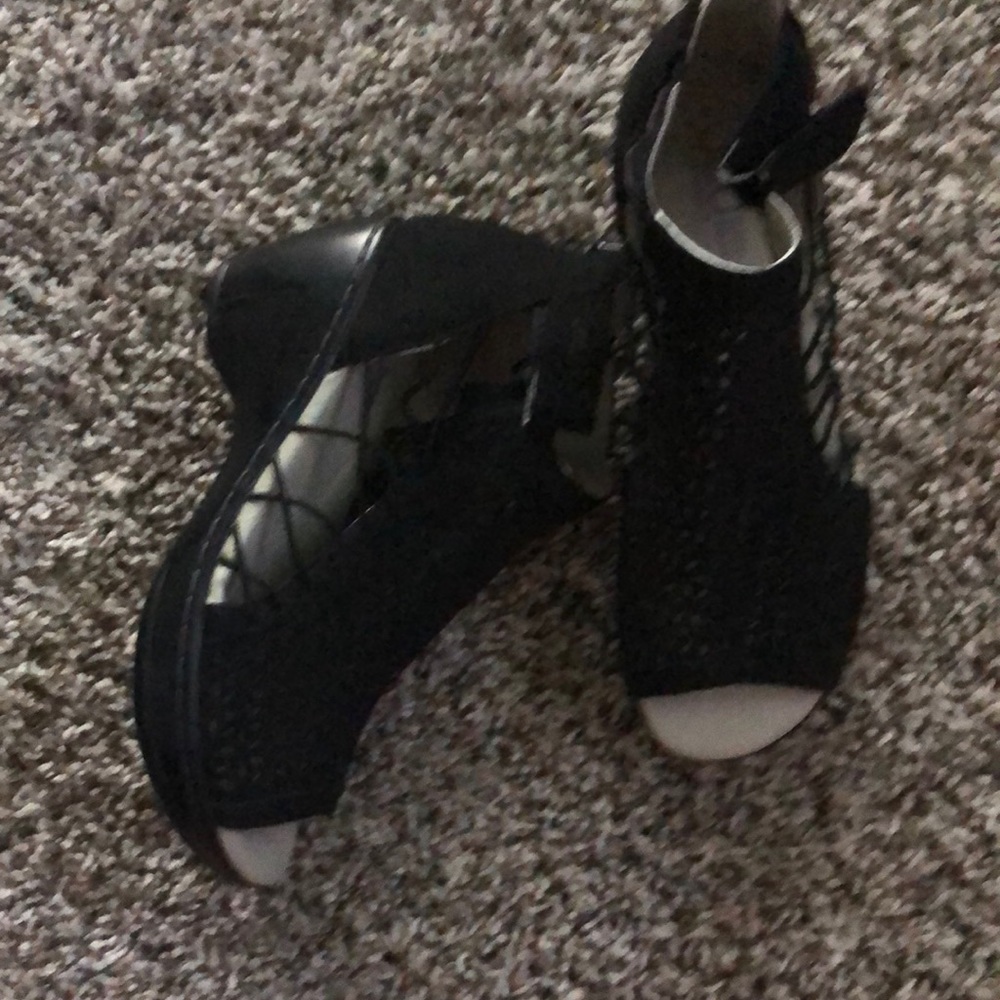 Jambo black sandal shoes